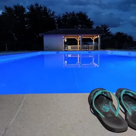 Chambre D'hotes Tournesol, Piscine En Campagne Gersoise Panzió 3*